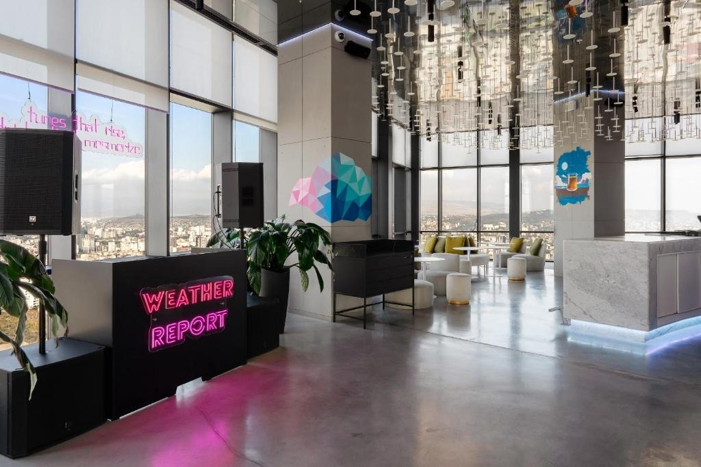 هتل پولمن تفلیس